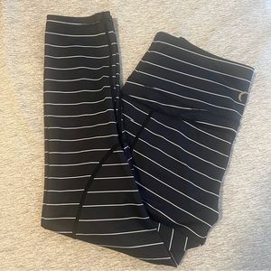 Zyia Cropped Striped Light N Tights